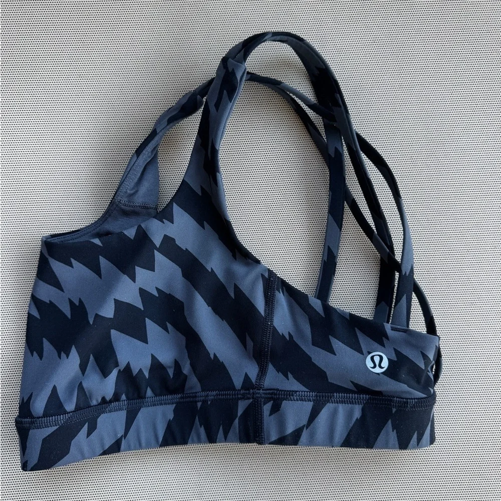 Lululemon Energy Bra Size 2 Voltage Graphite Grey Black